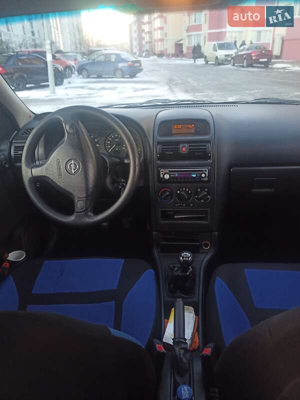 Седан Opel Astra 2007 в Киеве