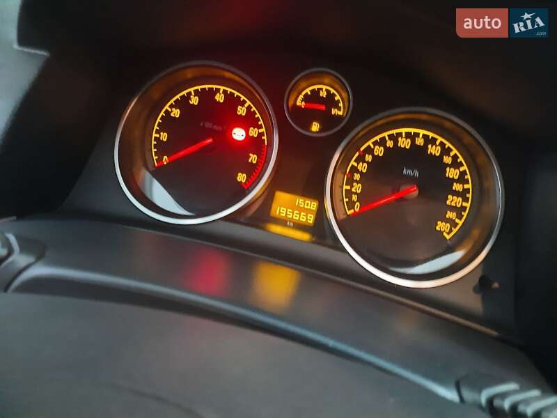 Универсал Opel Astra 2005 в Черкассах