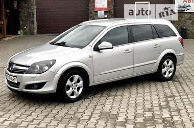 Opel Astra 2010