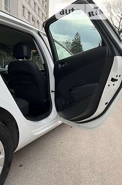 Универсал Opel Astra 2013 в 