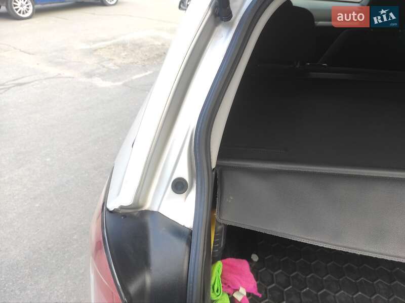 Универсал Opel Astra 2005 в Днепре