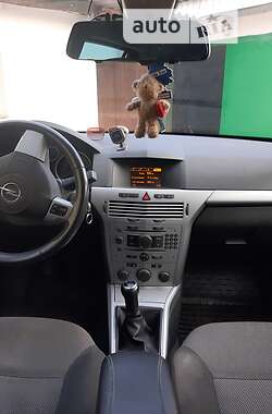 Универсал Opel Astra 2009 в Днепре