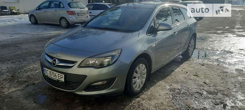 Универсал Opel Astra 2013 в Самборе