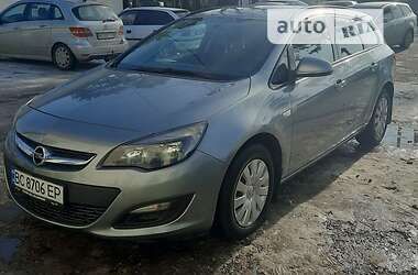 Універсал Opel Astra 2013 в 