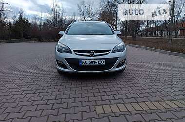Універсал Opel Astra 2014 в Миргороді