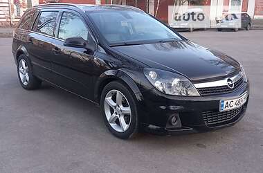 Универсал Opel Astra 2006 в Полтаве
