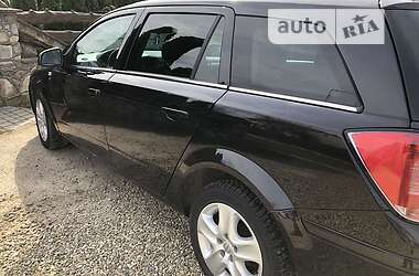 Універсал Opel Astra 2010 в 