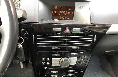 Універсал Opel Astra 2010 в 