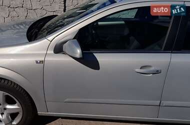 Універсал Opel Astra 2007 в Павлограді