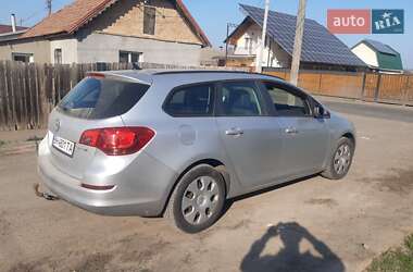 Универсал Opel Astra 2011 в 