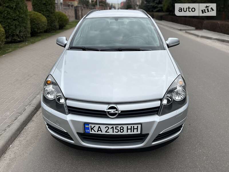 Универсал Opel Astra 2005 в Киеве