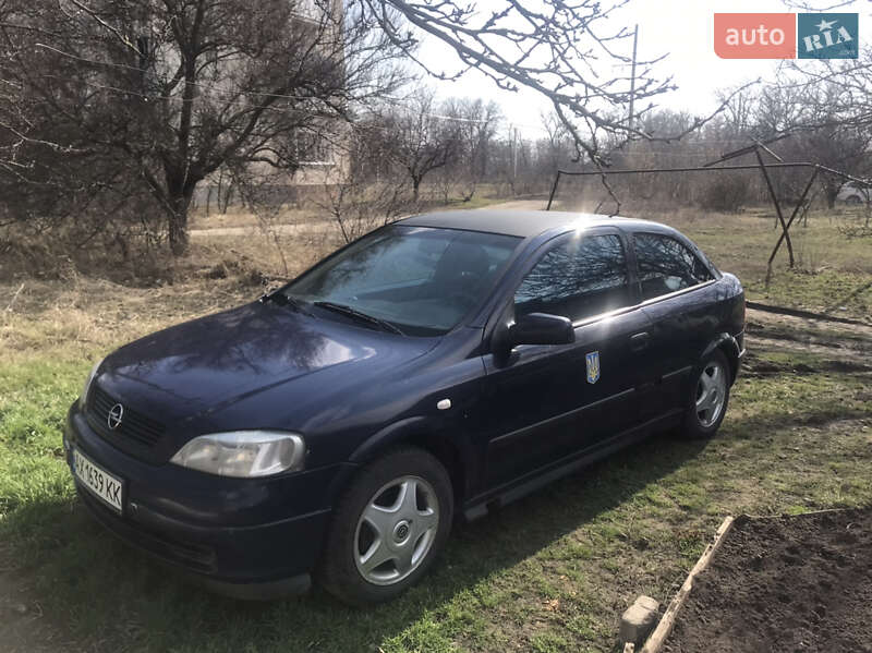 Купе Opel Astra 2003 в 