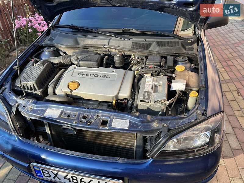 Седан Opel Astra 2005 в Шепетовке
