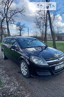 Универсал Opel Astra 2005 в Днепре