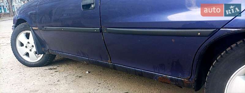 Універсал Opel Astra 1997 в Харкові