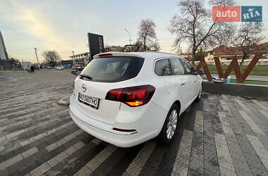 Універсал Opel Astra 2012 в Ужгороді
