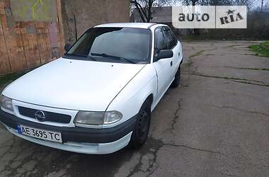 Седан Opel Astra 1994 в Каменском