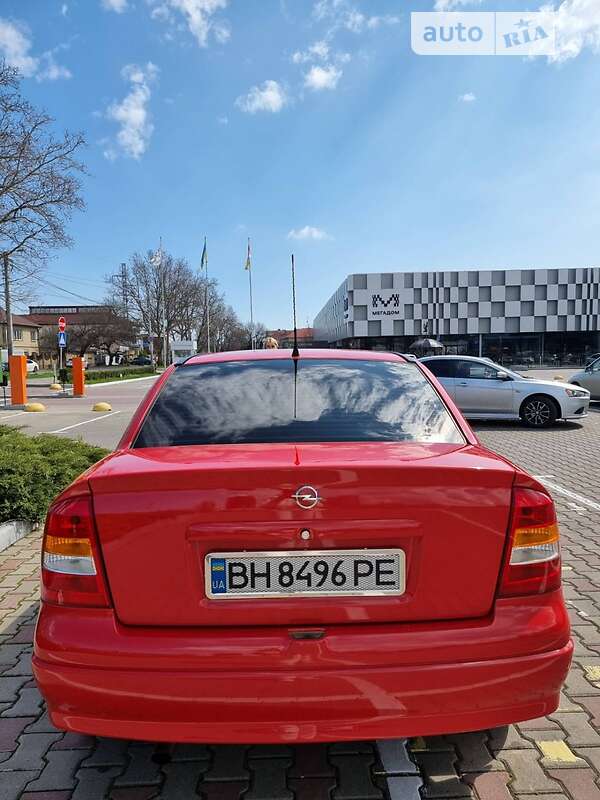 Седан Opel Astra 2003 в Одессе