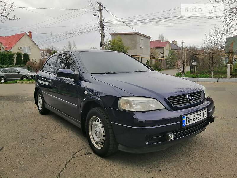 Хэтчбек Opel Astra 2002 в Одессе