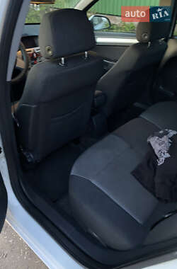 Универсал Opel Astra 2009 в 
