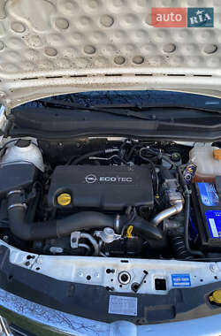Универсал Opel Astra 2009 в 