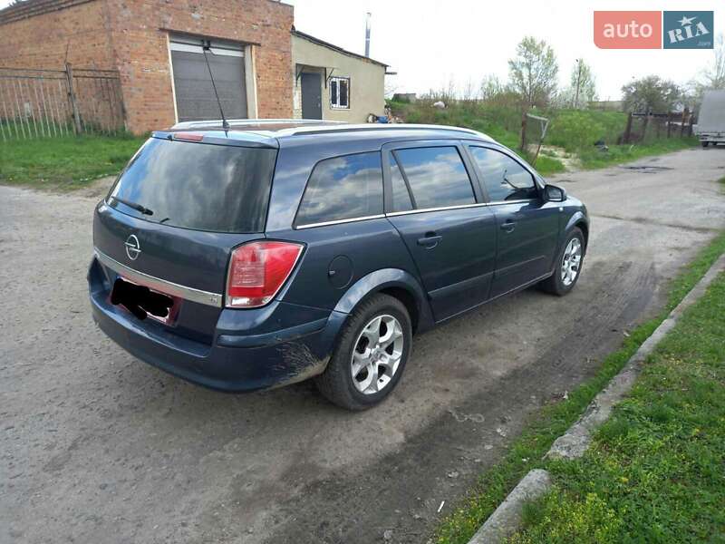 Универсал Opel Astra 2006 в Сумах