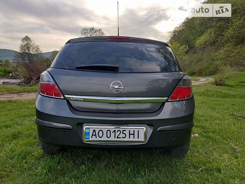 Хэтчбек Opel Astra 2010 в Ужгороде фото 11 Хэтчбек Opel Astra 2010 в Ужгороде