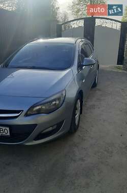 Универсал Opel Astra 2013 в 