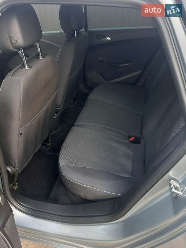 Универсал Opel Astra 2013 в Жмеринке