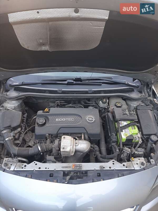 Универсал Opel Astra 2013 в Жмеринке