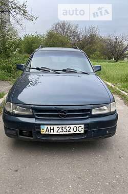 Универсал Opel Astra 1994 в Селидово