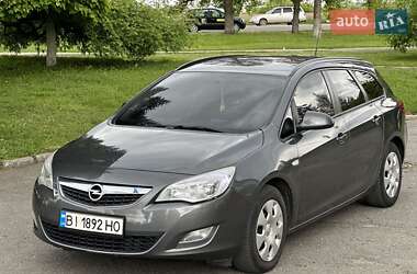 Opel Astra 2012