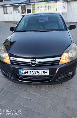 Хэтчбек Opel Astra 2004 в Рени