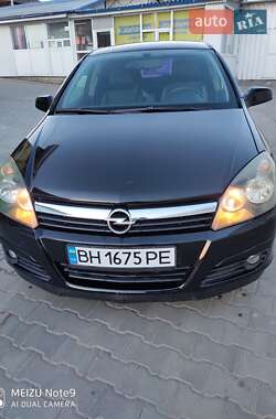 Хэтчбек Opel Astra 2004 в Рени