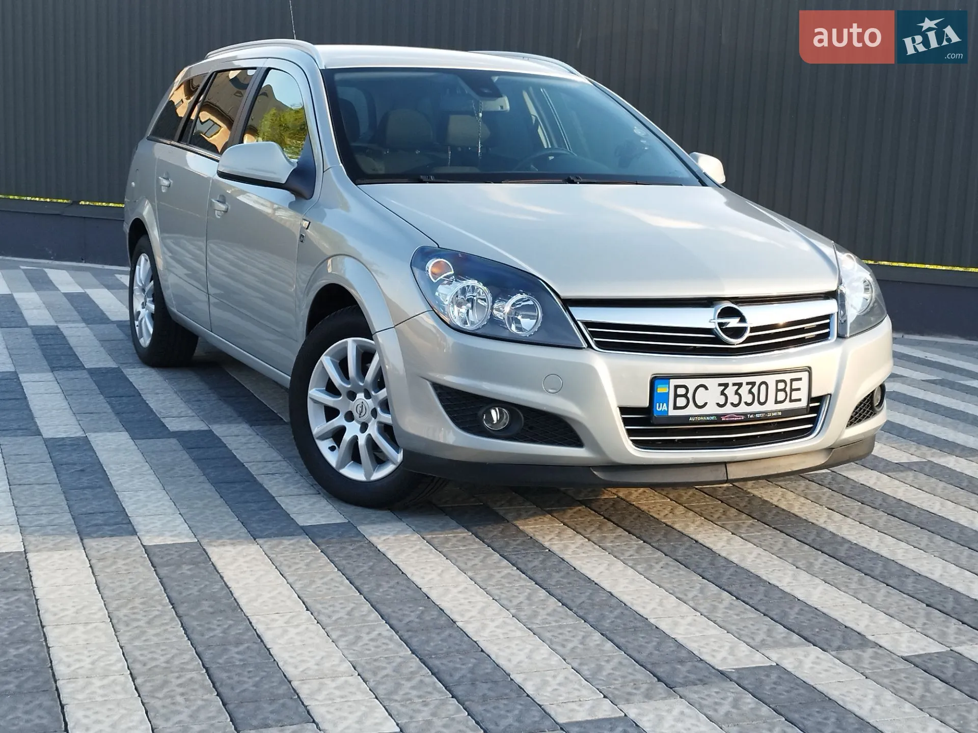 2010 Opel Astra - мініатюра 10