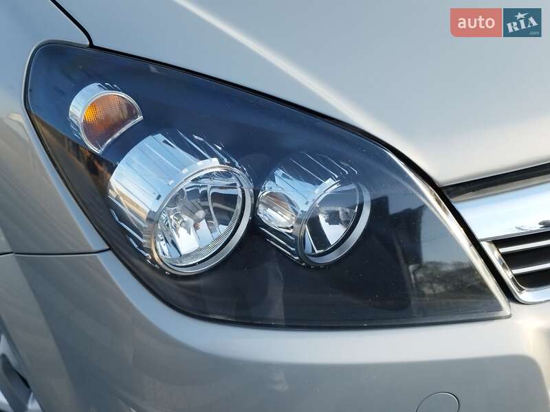 Универсал Opel Astra 2010 в Львове фото 32 Универсал Opel Astra 2010 в Львове