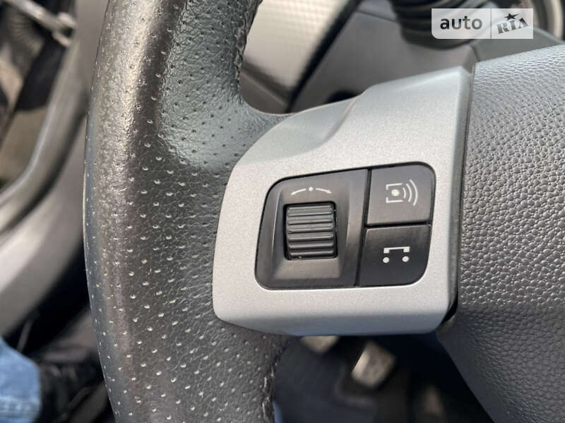Купе Opel Astra 2006 в Киеве