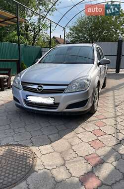 Универсал Opel Astra 2007 в Ахтырке