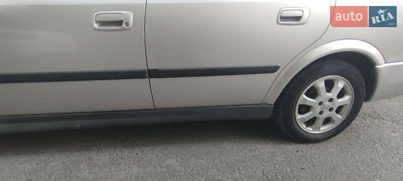 Універсал Opel Astra 2003 в Могилів-Подільському