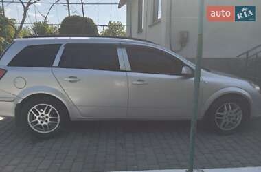 Универсал Opel Astra 2006 в 