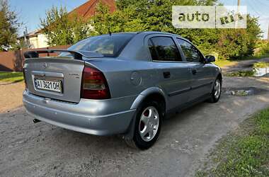 Седан Opel Astra 2002 в Золотоноше