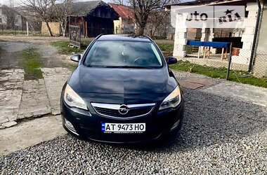 Универсал Opel Astra 2011 в 