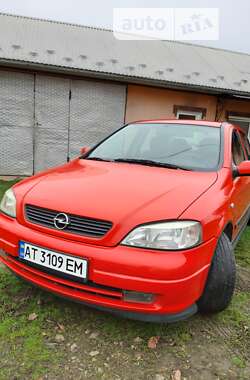 Седан Opel Astra 2003 в Коломые