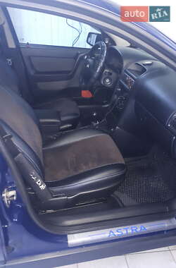 Седан Opel Astra 2008 в 