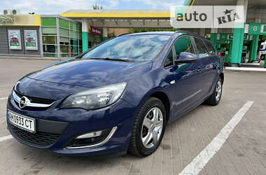 Универсал Opel Astra 2013 в Житомире