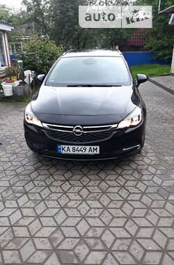 Универсал Opel Astra 2018 в Киеве