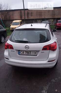 Универсал Opel Astra 2012 в Черкассах