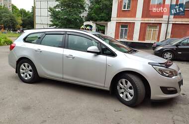 Универсал Opel Astra 2015 в 