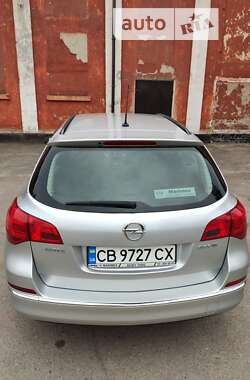 Универсал Opel Astra 2015 в Чернигове