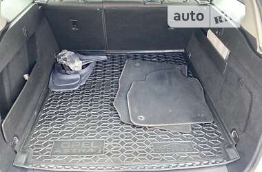 Универсал Opel Astra 2012 в 